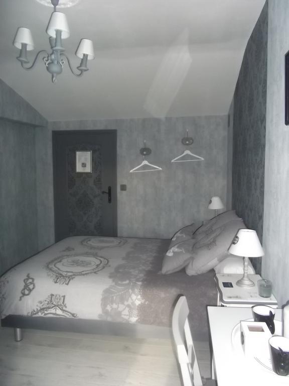 Au Vieux Logis 63 Bed & Breakfast Saint-Remy-sur-Durolle Ngoại thất bức ảnh