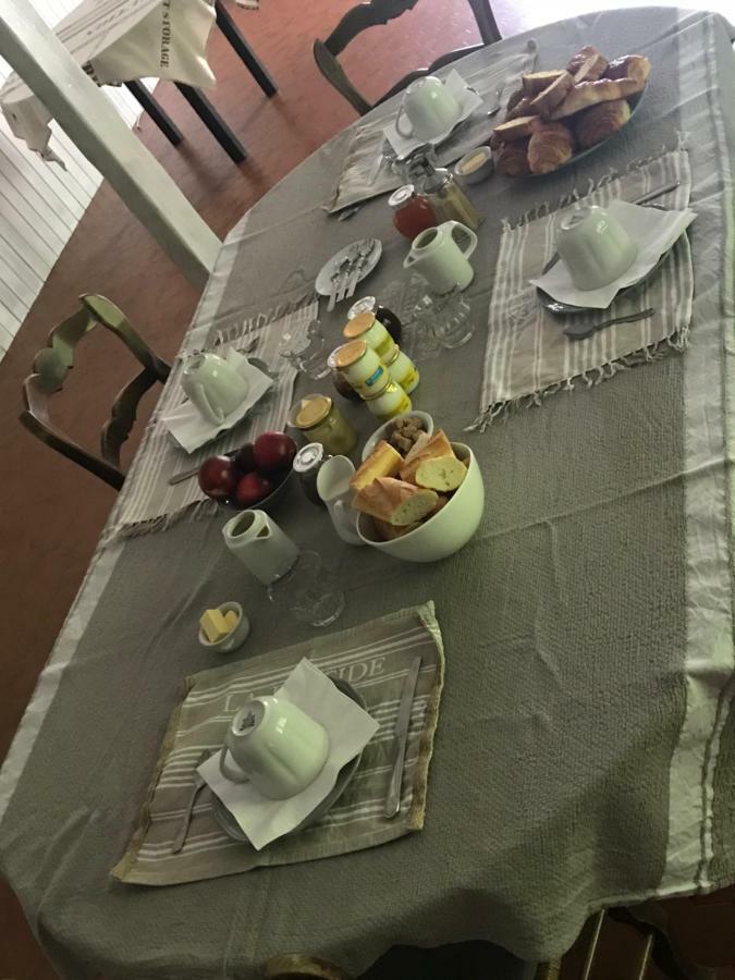 Au Vieux Logis 63 Bed & Breakfast Saint-Remy-sur-Durolle Ngoại thất bức ảnh